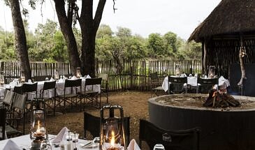 African Safari Guru - Simbavati River Lodge - Timbavati Game Reserve - Greater Kruger National Park - South Africa - boma dining